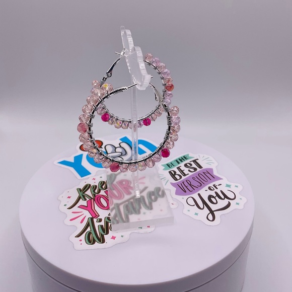 Pink earrings wrapped - Picture 2 of 3